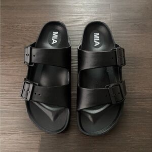MIA Kiana Black Sandals Sz 8 / 38